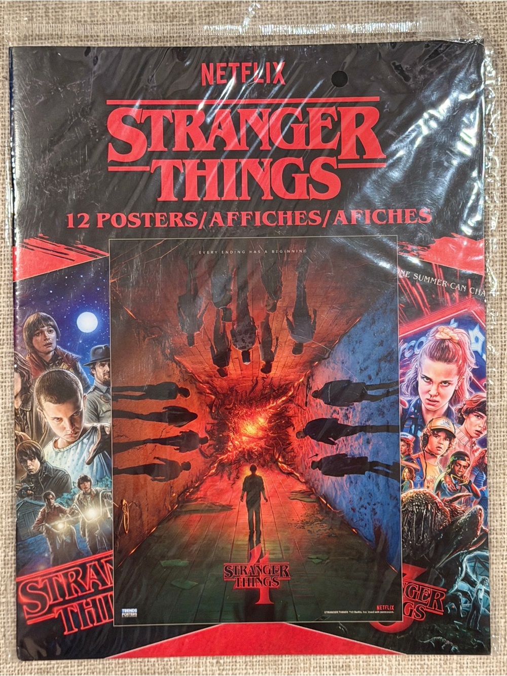 Stranger Things - 12-Poster Collectibles Set